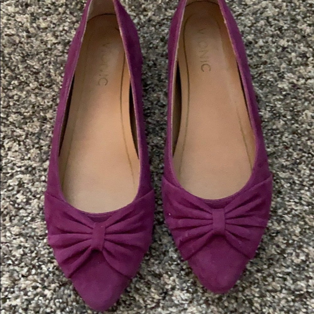 Vionic Flats